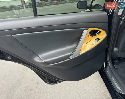 Черный Тойота Камри, объемом двигателя 2.4 л и пробегом 192 тыс. км за 10500 $, фото 10 на Automoto.ua