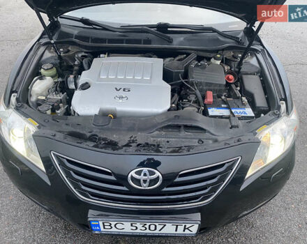 Черный Тойота Камри, объемом двигателя 3.5 л и пробегом 252 тыс. км за 10200 $, фото 28 на Automoto.ua