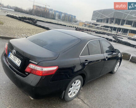 Черный Тойота Камри, объемом двигателя 3.5 л и пробегом 252 тыс. км за 10200 $, фото 22 на Automoto.ua