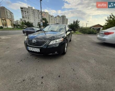 Черный Тойота Камри, объемом двигателя 2.4 л и пробегом 320 тыс. км за 10000 $, фото 3 на Automoto.ua