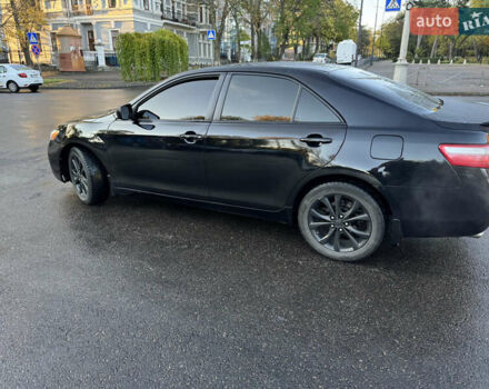 Чорний Тойота Камрі, об'ємом двигуна 3.5 л та пробігом 300 тис. км за 9000 $, фото 2 на Automoto.ua