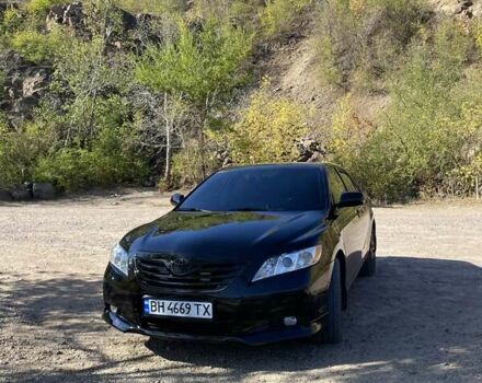 Черный Тойота Камри, объемом двигателя 3.5 л и пробегом 291 тыс. км за 10500 $, фото 2 на Automoto.ua