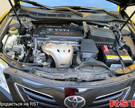 Черный Тойота Камри, объемом двигателя 2.5 л и пробегом 191 тыс. км за 9700 $, фото 4 на Automoto.ua