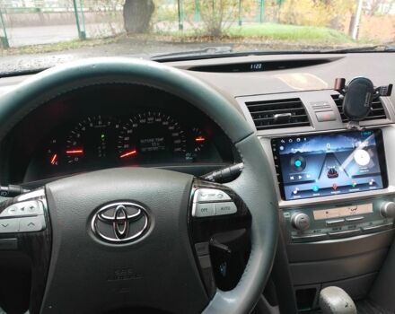 Чорний Тойота Камрі, об'ємом двигуна 2.4 л та пробігом 292 тис. км за 6995 $, фото 1 на Automoto.ua