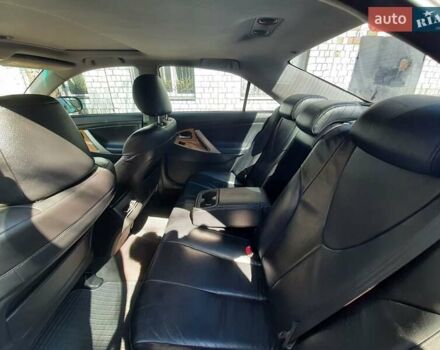 Черный Тойота Камри, объемом двигателя 2.4 л и пробегом 320 тыс. км за 10000 $, фото 9 на Automoto.ua