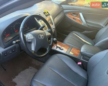 Чорний Тойота Камрі, об'ємом двигуна 2.4 л та пробігом 277 тис. км за 8700 $, фото 8 на Automoto.ua