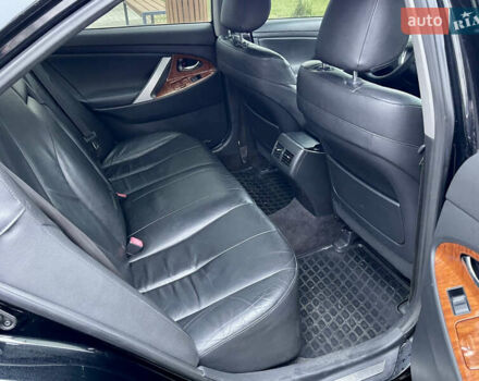 Черный Тойота Камри, объемом двигателя 2.4 л и пробегом 313 тыс. км за 6950 $, фото 7 на Automoto.ua