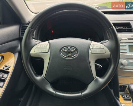 Черный Тойота Камри, объемом двигателя 2.4 л и пробегом 192 тыс. км за 10500 $, фото 29 на Automoto.ua