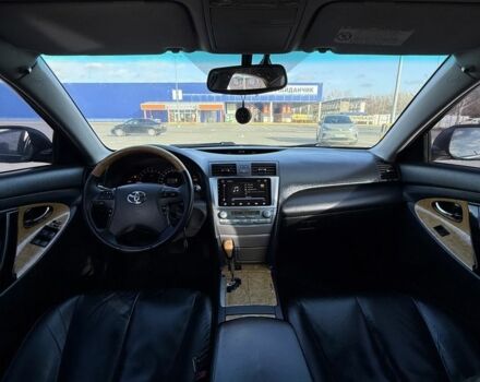 Чорний Тойота Камрі, об'ємом двигуна 3.5 л та пробігом 235 тис. км за 8300 $, фото 7 на Automoto.ua