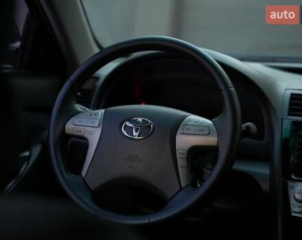 Черный Тойота Камри, объемом двигателя 3.5 л и пробегом 238 тыс. км за 10500 $, фото 32 на Automoto.ua