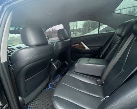 Черный Тойота Камри, объемом двигателя 3.5 л и пробегом 303 тыс. км за 7750 $, фото 6 на Automoto.ua