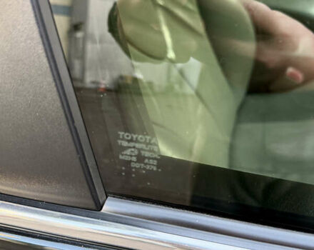 Черный Тойота Камри, объемом двигателя 3.46 л и пробегом 198 тыс. км за 10000 $, фото 15 на Automoto.ua