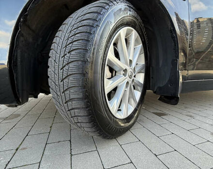 Черный Тойота Камри, объемом двигателя 3.5 л и пробегом 235 тыс. км за 8300 $, фото 15 на Automoto.ua