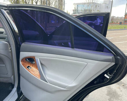 Черный Тойота Камри, объемом двигателя 3.5 л и пробегом 268 тыс. км за 8777 $, фото 12 на Automoto.ua