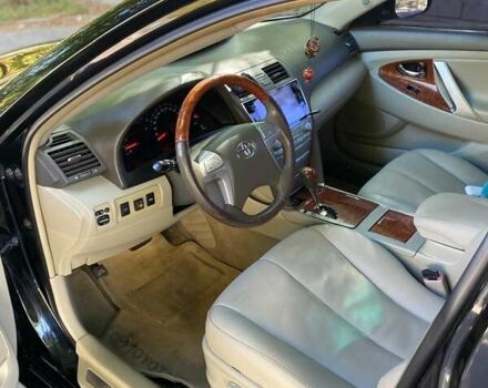 Черный Тойота Камри, объемом двигателя 3.46 л и пробегом 300 тыс. км за 8000 $, фото 6 на Automoto.ua