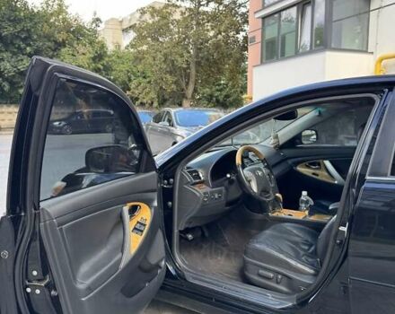 Черный Тойота Камри, объемом двигателя 3.5 л и пробегом 260 тыс. км за 7900 $, фото 1 на Automoto.ua