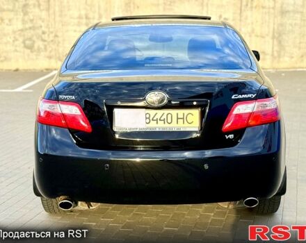 Черный Тойота Камри, объемом двигателя 3.5 л и пробегом 187 тыс. км за 9999 $, фото 1 на Automoto.ua