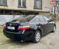 Черный Тойота Камри, объемом двигателя 2.4 л и пробегом 313 тыс. км за 6950 $, фото 2 на Automoto.ua