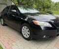 Черный Тойота Камри, объемом двигателя 3.5 л и пробегом 370 тыс. км за 8199 $, фото 1 на Automoto.ua