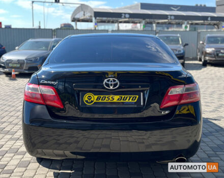 Черный Тойота Камри, объемом двигателя 2.4 л и пробегом 226 тыс. км за 8200 $, фото 5 на Automoto.ua