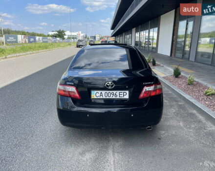 Чорний Тойота Камрі, об'ємом двигуна 2.4 л та пробігом 260 тис. км за 8700 $, фото 2 на Automoto.ua