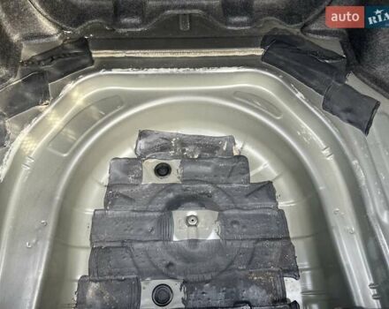 Чорний Тойота Камрі, об'ємом двигуна 3.5 л та пробігом 268 тис. км за 8400 $, фото 16 на Automoto.ua