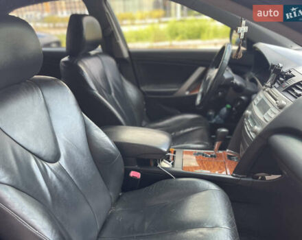 Чорний Тойота Камрі, об'ємом двигуна 2.4 л та пробігом 260 тис. км за 8700 $, фото 9 на Automoto.ua