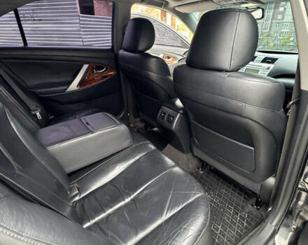 Черный Тойота Камри, объемом двигателя 3.5 л и пробегом 312 тыс. км за 7700 $, фото 11 на Automoto.ua
