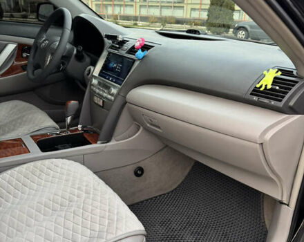 Чорний Тойота Камрі, об'ємом двигуна 3.46 л та пробігом 270 тис. км за 8500 $, фото 15 на Automoto.ua