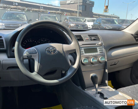Черный Тойота Камри, объемом двигателя 2.4 л и пробегом 226 тыс. км за 8200 $, фото 9 на Automoto.ua