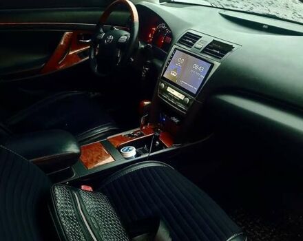 Черный Тойота Камри, объемом двигателя 3.5 л и пробегом 255 тыс. км за 11800 $, фото 3 на Automoto.ua