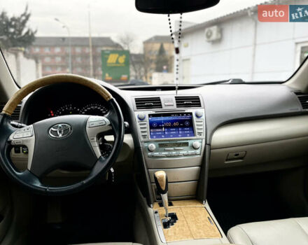 Черный Тойота Камри, объемом двигателя 3.46 л и пробегом 240 тыс. км за 9000 $, фото 15 на Automoto.ua