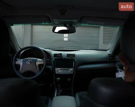 Черный Тойота Камри, объемом двигателя 3.5 л и пробегом 238 тыс. км за 10500 $, фото 20 на Automoto.ua