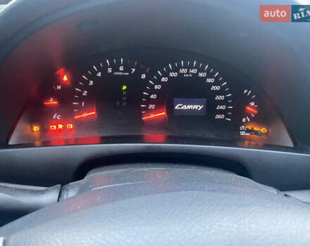 Черный Тойота Камри, объемом двигателя 3.5 л и пробегом 252 тыс. км за 10200 $, фото 38 на Automoto.ua