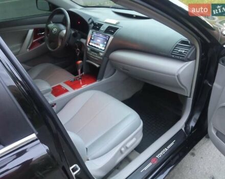 Черный Тойота Камри, объемом двигателя 2.4 л и пробегом 300 тыс. км за 7900 $, фото 12 на Automoto.ua