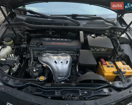 Чорний Тойота Камрі, об'ємом двигуна 2.4 л та пробігом 260 тис. км за 8700 $, фото 11 на Automoto.ua