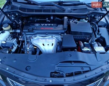 Чорний Тойота Камрі, об'ємом двигуна 2.36 л та пробігом 299 тис. км за 8888 $, фото 5 на Automoto.ua
