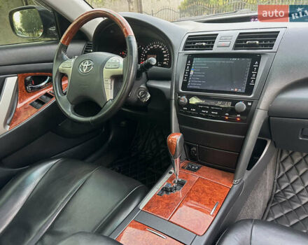 Черный Тойота Камри, объемом двигателя 3.46 л и пробегом 187 тыс. км за 11300 $, фото 26 на Automoto.ua