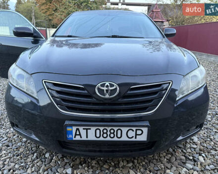 Черный Тойота Камри, объемом двигателя 2.36 л и пробегом 180 тыс. км за 8000 $, фото 1 на Automoto.ua