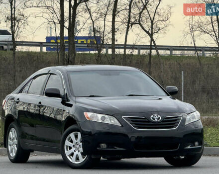 Черный Тойота Камри, объемом двигателя 2.4 л и пробегом 192 тыс. км за 10500 $, фото 1 на Automoto.ua