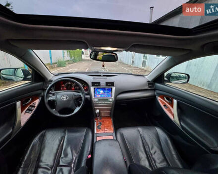 Черный Тойота Камри, объемом двигателя 2.36 л и пробегом 306 тыс. км за 7900 $, фото 7 на Automoto.ua