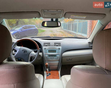 Черный Тойота Камри, объемом двигателя 3.46 л и пробегом 280 тыс. км за 8999 $, фото 8 на Automoto.ua