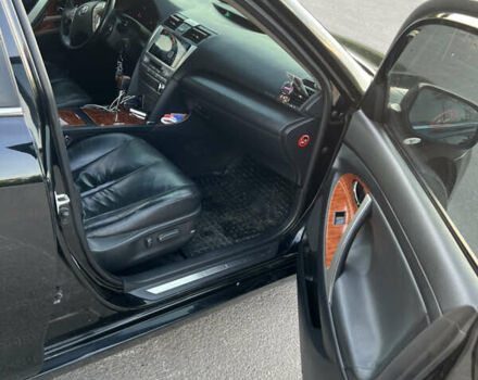 Черный Тойота Камри, объемом двигателя 3.5 л и пробегом 330 тыс. км за 8900 $, фото 12 на Automoto.ua