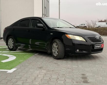 Чорний Тойота Камрі, об'ємом двигуна 2.4 л та пробігом 224 тис. км за 7990 $, фото 2 на Automoto.ua