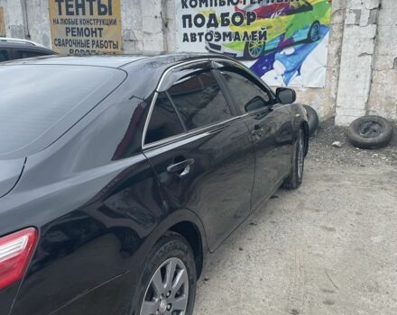 Черный Тойота Камри, объемом двигателя 2.4 л и пробегом 250 тыс. км за 8500 $, фото 4 на Automoto.ua