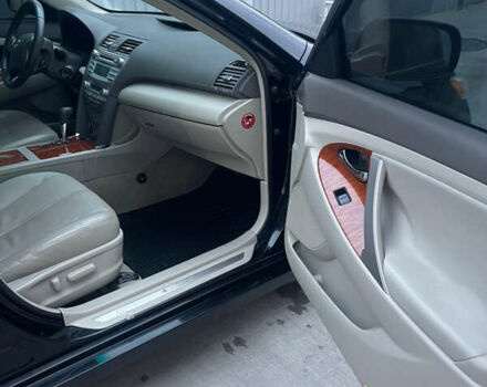 Черный Тойота Камри, объемом двигателя 2.3 л и пробегом 275 тыс. км за 8000 $, фото 12 на Automoto.ua