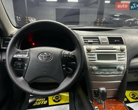 Тойота Камри 2008 в Черновцах на Automoto.ua Черный Тойота Камри, объемом двигателя 2.36 л и пробегом 290 тыс. км за 8000 $, фото 14 на Automoto.ua
