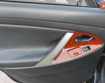 Чорний Тойота Камрі, об'ємом двигуна 2.36 л та пробігом 282 тис. км за 8500 $, фото 14 на Automoto.ua