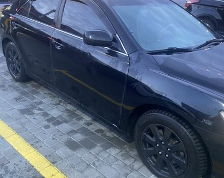 Черный Тойота Камри, объемом двигателя 2.4 л и пробегом 274 тыс. км за 7500 $, фото 2 на Automoto.ua