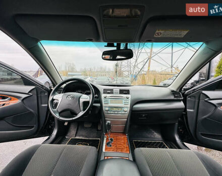 Чорний Тойота Камрі, об'ємом двигуна 2.36 л та пробігом 151 тис. км за 8800 $, фото 17 на Automoto.ua